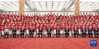 表现不仅关